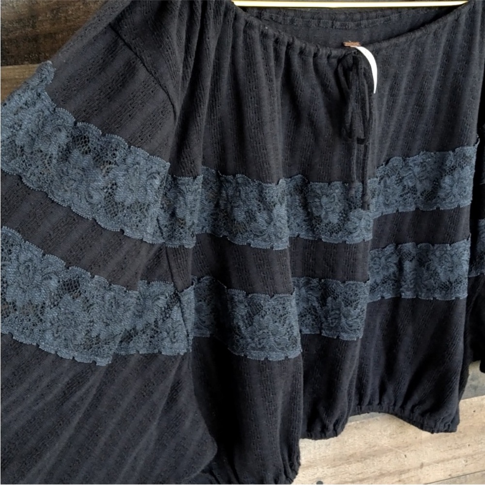 Free People drawstring bohemian lace balloon peasant top